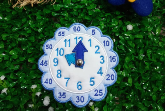 Learning Time Clock: A Creative and Educational Design